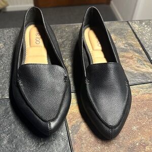 Me Too Black Leather Flats